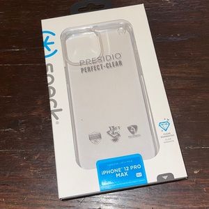 iPhone 12 Pro Max Speck Case